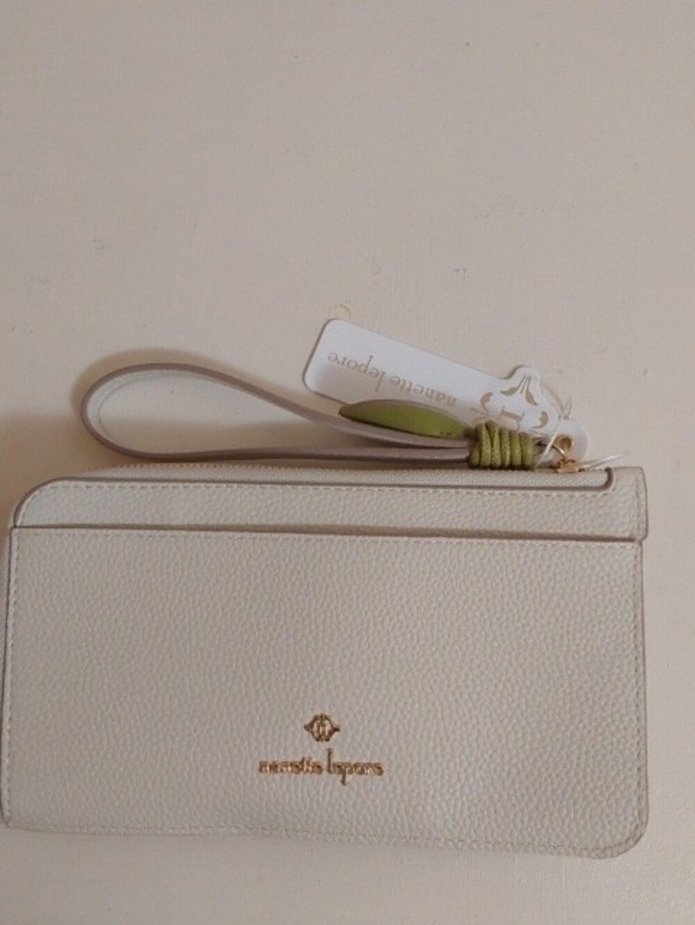 ** Reserved ** Nanette Lepore White Floral Appliqué Wristlet Clutch - Picture 2 of 7